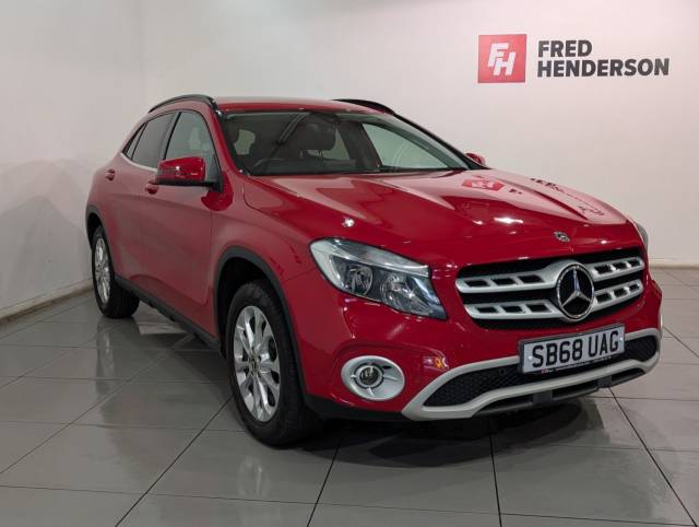 Mercedes-Benz GLA 1.6 GLA200 SE (Executive) SUV 5dr Petrol Manual Euro 6 (s/s) (156 ps) SUV Petrol RED