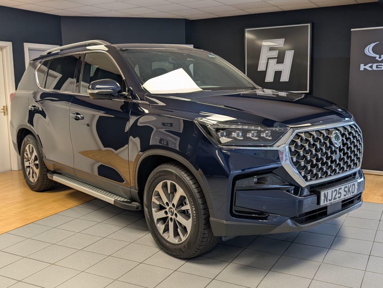 2025 KGM Rexton